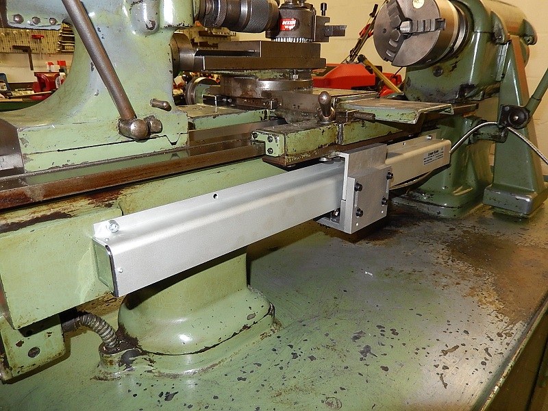 Lathe with Glass Scale